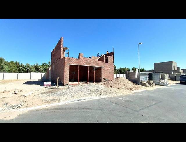 4 BEDROOM HOUSE FOR SALE IN SANDOWN